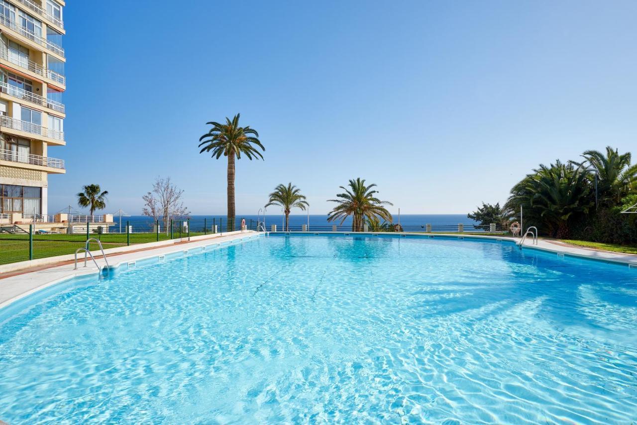 Suite Del Mar Luxury Apartment With Jacuzzi Torremolinos Bagian luar foto