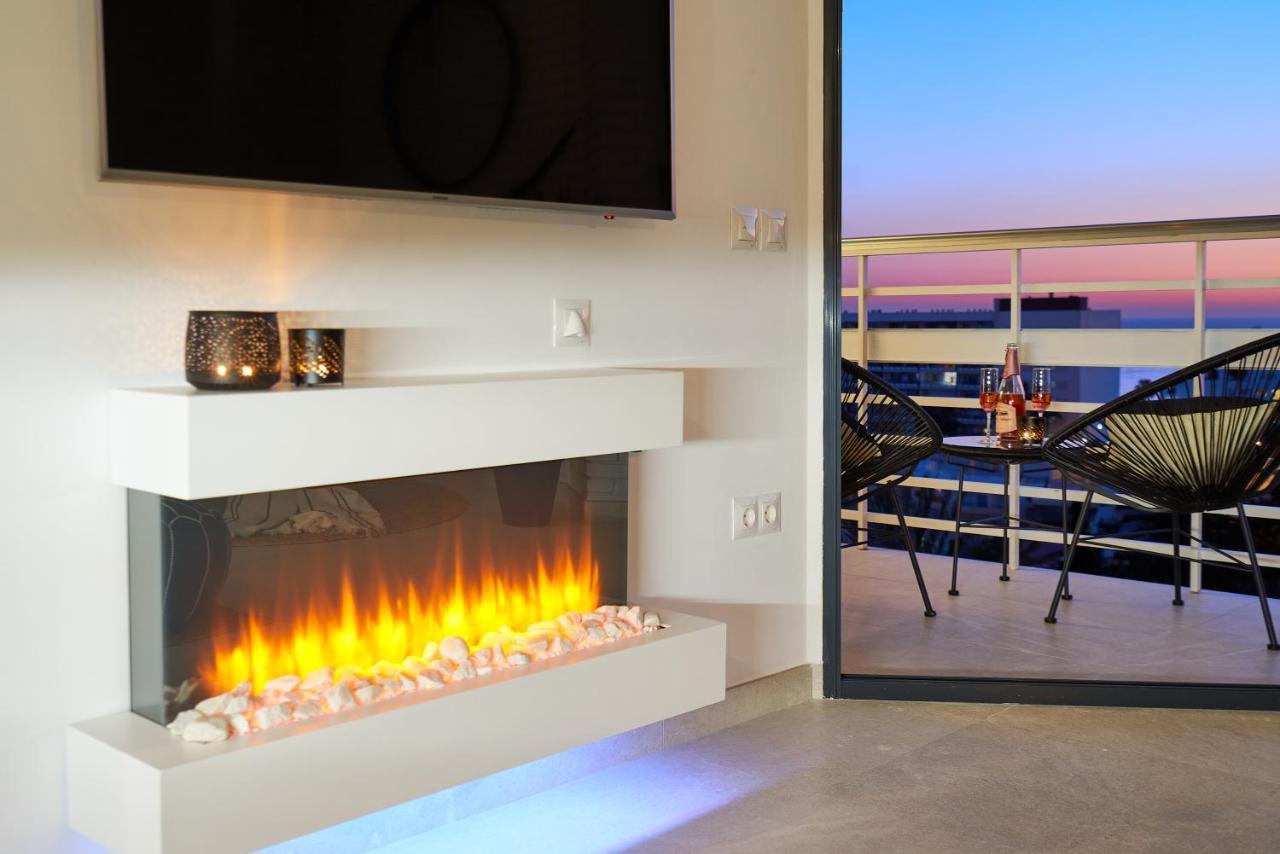 Suite Del Mar Luxury Apartment With Jacuzzi Torremolinos Bagian luar foto